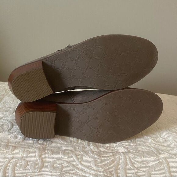 Vionic Serena Suede Gray Ankle Bootie Tassel Zip Up Size 8.5 - Picture 5 of 6